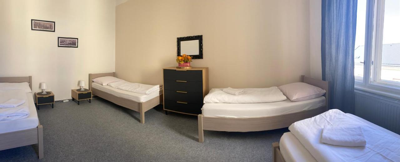 Apartman Kaiser Prag Exteriör bild