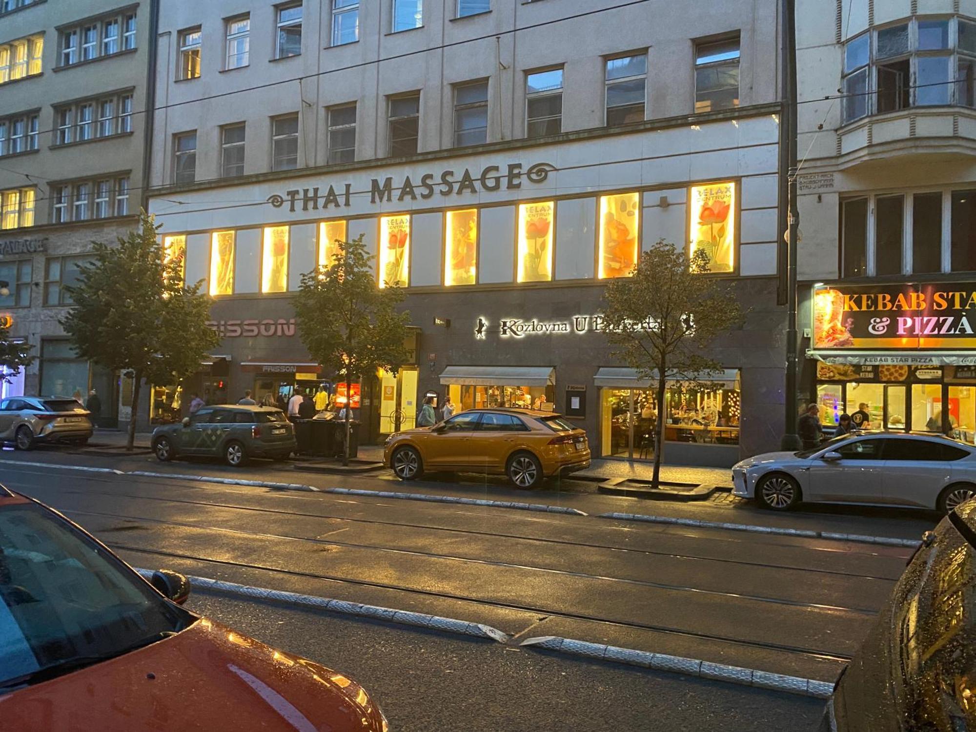 Apartman Kaiser Prag Exteriör bild