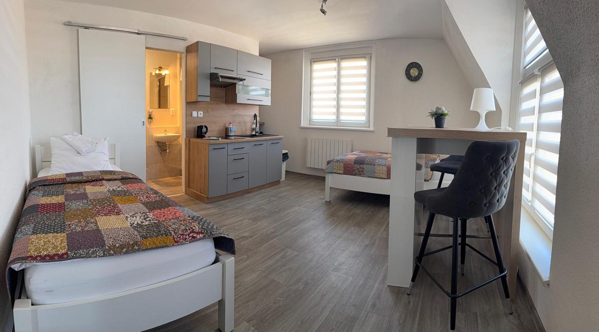 Apartman Kaiser Prag Exteriör bild