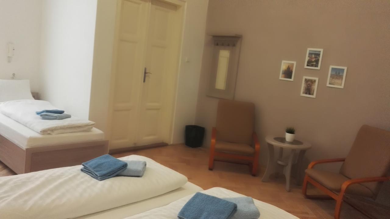Apartman Kaiser Prag Exteriör bild