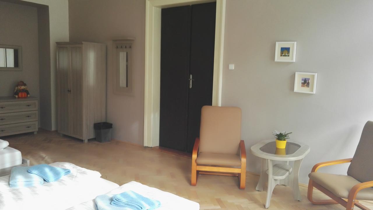 Apartman Kaiser Prag Exteriör bild